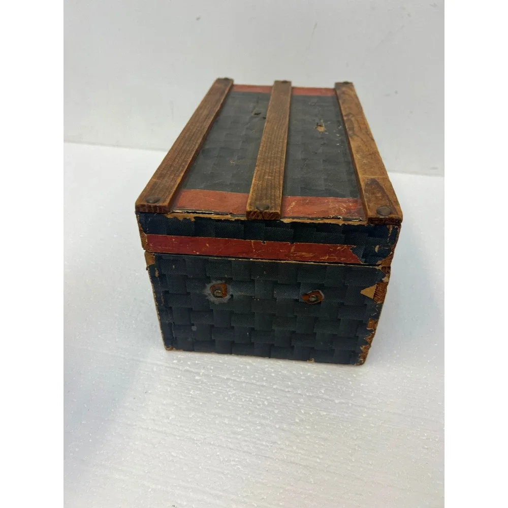 Antique Dollhouse Steamer Trunk w Tray Miniature Wood Slat Chest Vintage Box Old